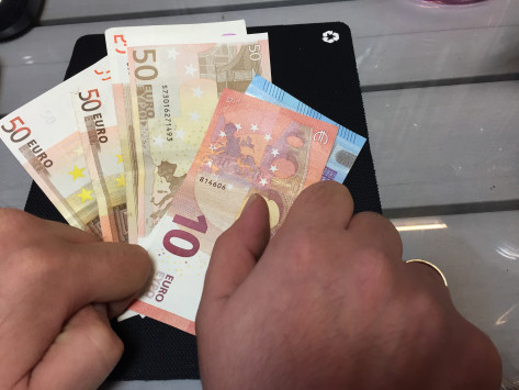 Νέα μηνιαία επιταγή ακρίβειας έως 200 ευρώ – Έρχεται από το 2023
