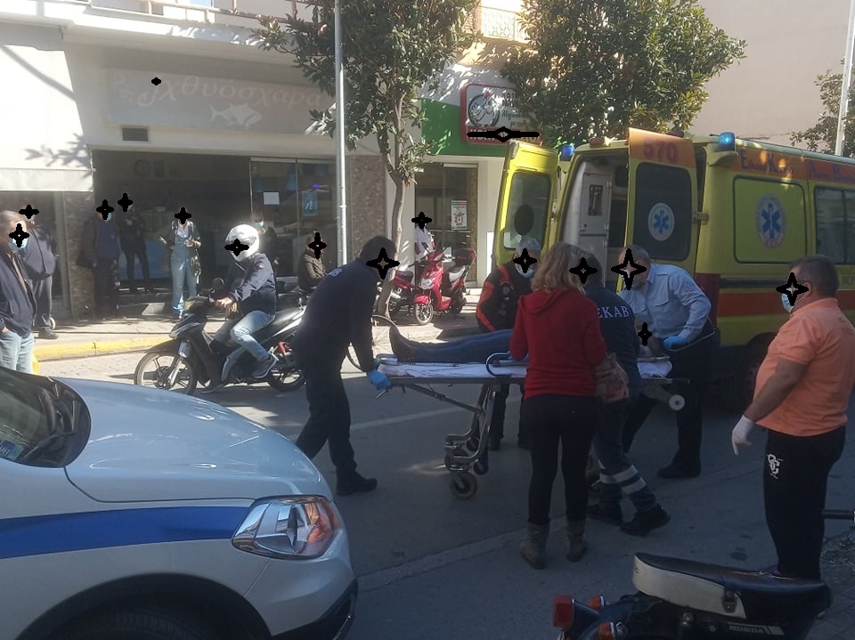 Παρασύρθηκε γυναίκα στον Βόλο (φωτογραφίες)