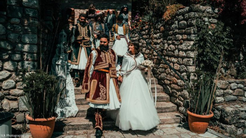Τρίκαλα: Γάμος… εποχής 1821 στην Πόρτα Παναγιά (video)