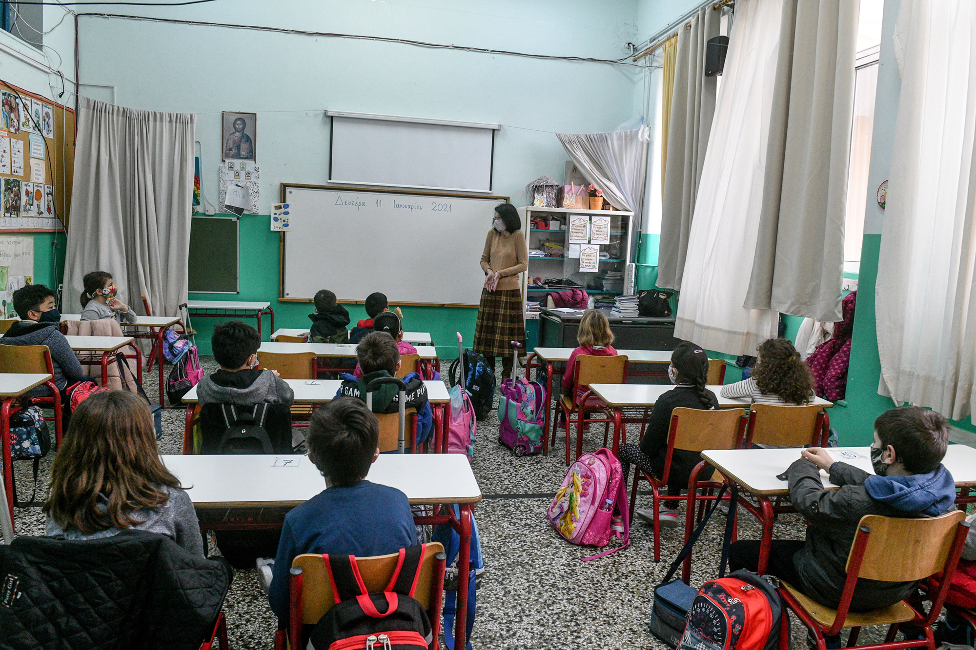 Διορισμούς 11.700 εκπαιδευτικών ανακοίνωσε το υπουργείο Παιδείας