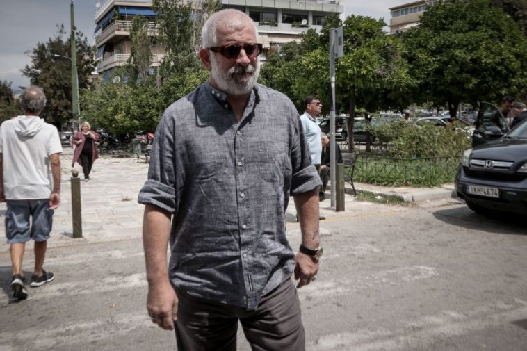 Πέτρος Φιλιππίδης: Έγκλειστος στη βίλα εδώ και πέντε μήνες, περιμένει την ώρα του ανακριτή