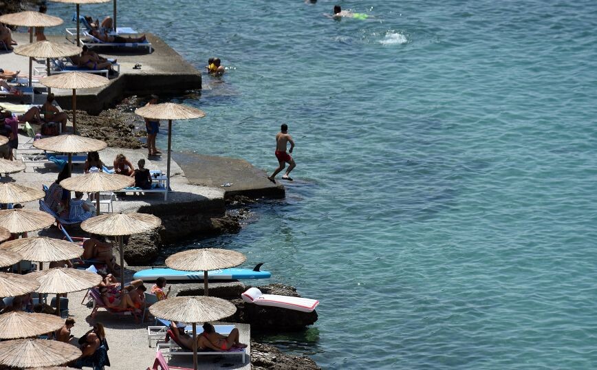Καιρός – καύσωνας: Οι περιοχές με τις υψηλότερες θερμοκρασίες σήμερα και αύριο