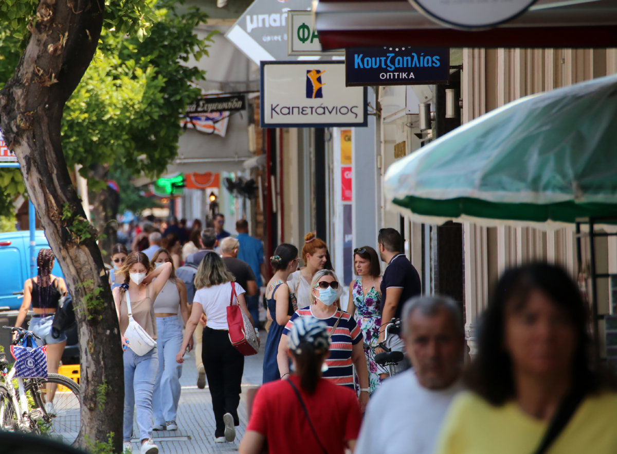 Τι λέει ο Εμπορικός Σύλλογος Λάρισας για θερινές εκπτώσεις και ανοιχτά καταστήματα την Κυριακή 17 Ιουλίου