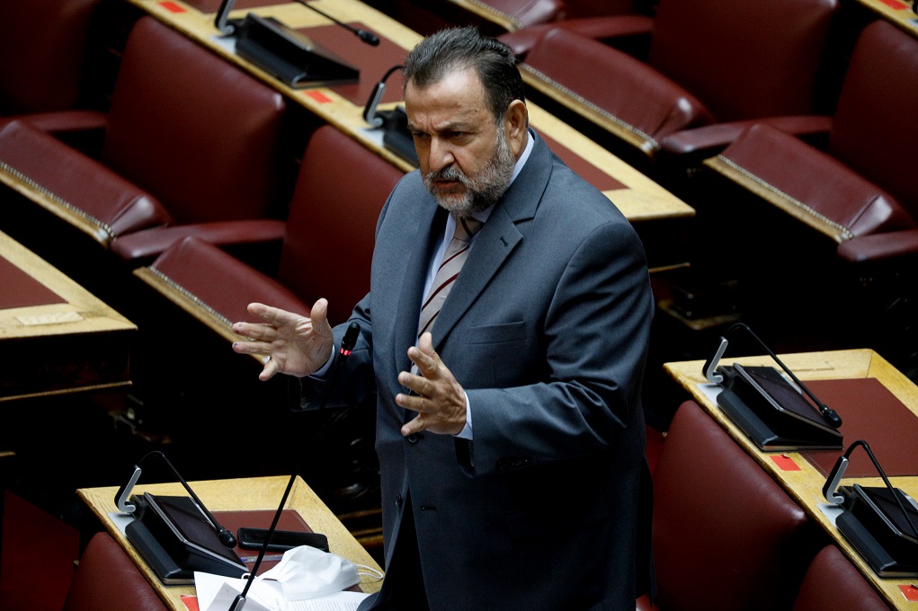 Αποσύρει την υποψηφιότητά του για την ηγεσία του ΚΙΝΑΛ ο Β. Κεγκέρογλου