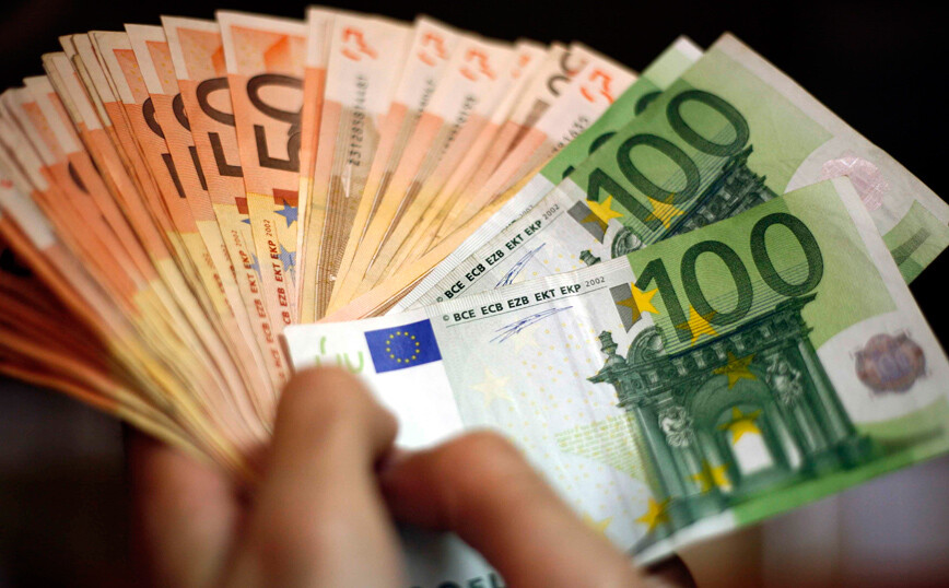 Ποιους οφειλέτες σταματάει να κυνηγάει η Εφορία – Τι προβλέπει η νέα απόφαση Πιτσιλή