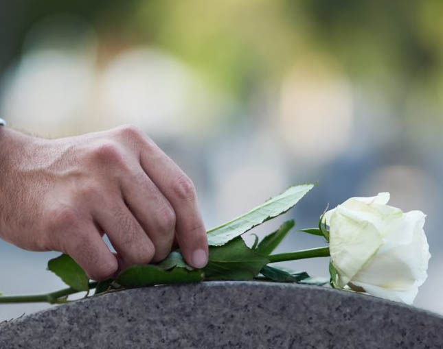 Έξι κηδείες σήμερα Τετάρτη στη Λάρισα