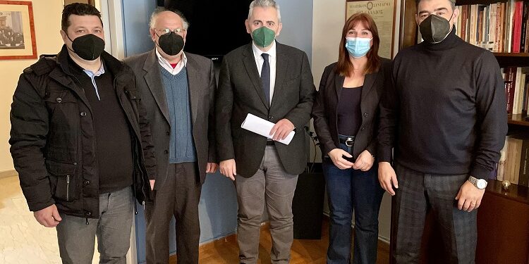Μ. Χαρακόπουλος με Σύλλογο Τριτέκνων: Η στήριξη των πολυμελών οικογενειών ανάχωμα στη δημογραφική συρρίκνωση