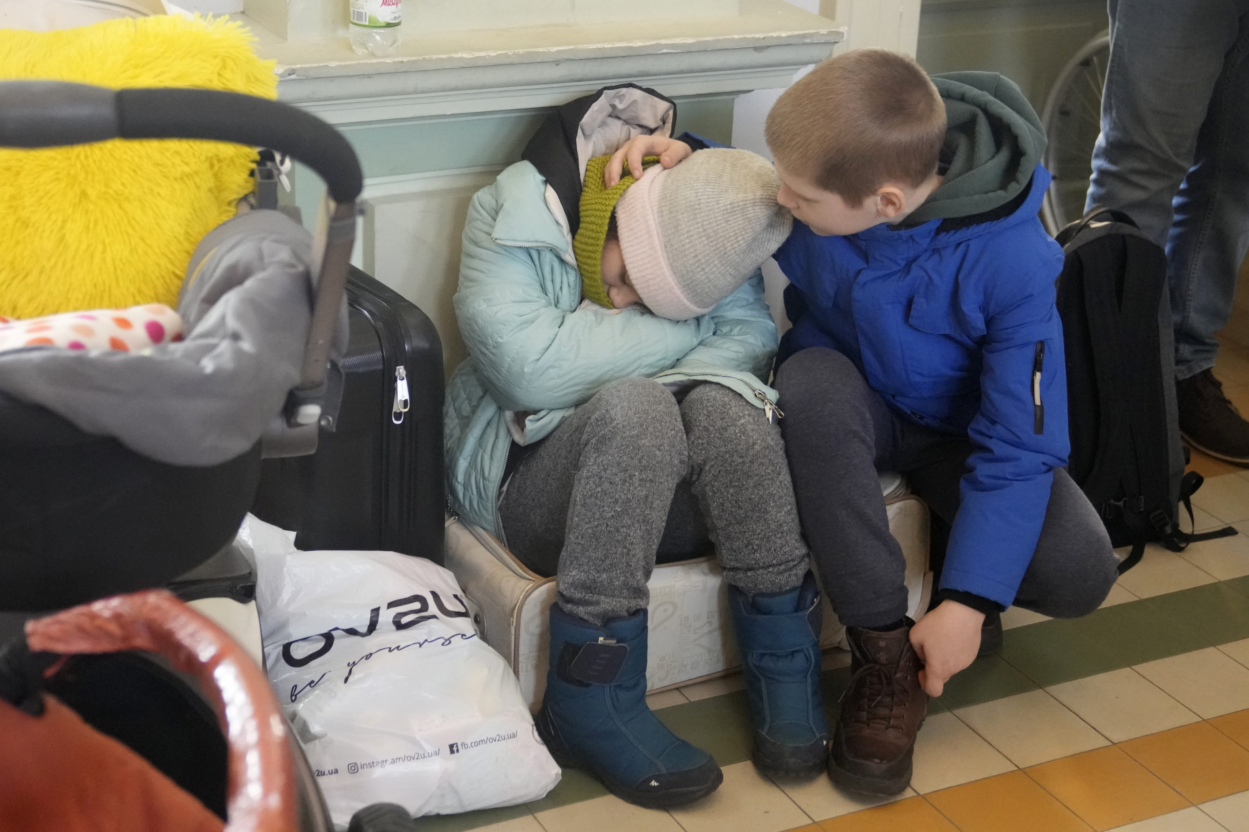 Πόλεμος στην Ουκρανία: Πώς μπορούν να τον εξηγήσουν οι γονείς στα παιδιά;