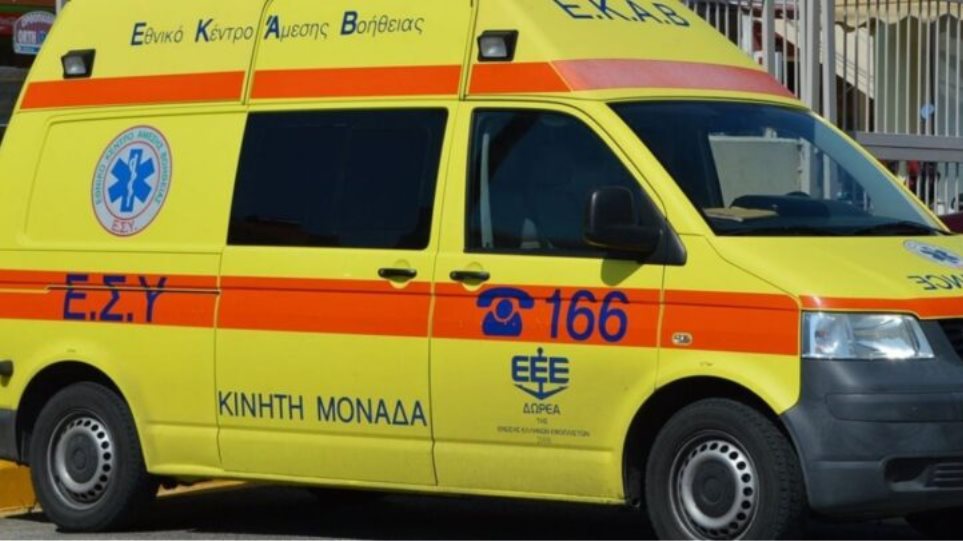 Τραυματίστηκε 18χρονη σε τροχαίο μέσα στην Λάρισα