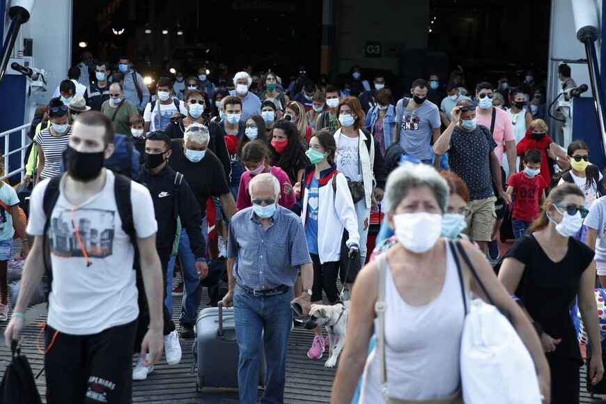 Τέλος από 1η Ιουνίου η μάσκα σε εσωτερικούς χώρους - Ποιοι εξαιρούνται
