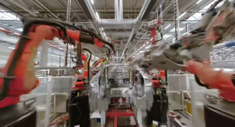 Αυτό είναι το ρομποταξί που έρχεται άμεσα από την Tesla με «φουτουριστική εμφάνιση» (βιντεο)