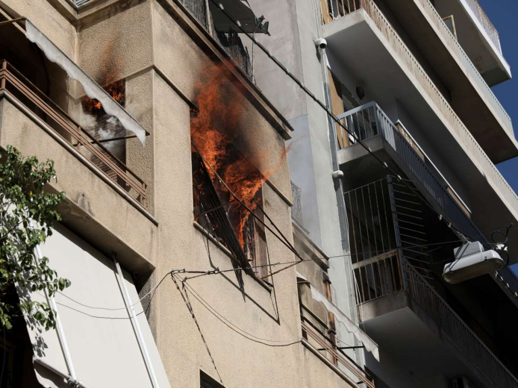 Τραγωδία: Πέθανε από φωτιά στο διαμέρισμά της, ενώ μόλις είχε γίνει… γιαγιά
