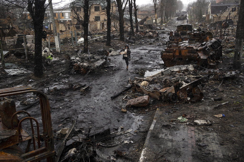 Ρωσία: Η Δύση δεν επιτρέπει στους Ουκρανούς «να σκεφτούν την ειρήνη» – Θέλει πόλεμο σε μάκρος
