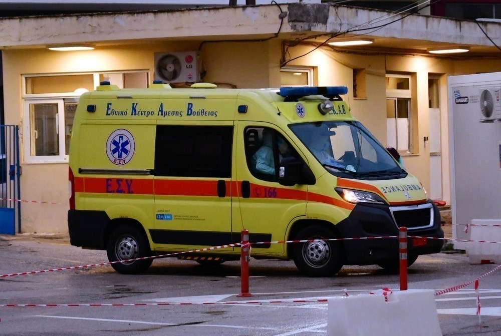 Tροχαίο στη Λάρισα – Τραυματίστηκε αναβάτης δικύκλου