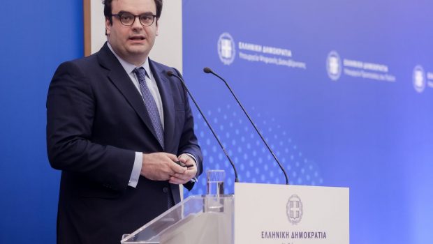 Πιερρακάκης – Τσιάρας: Η απάντηση στην «λανθασμένη» ερώτηση του ΠΑΣΟΚ – ΚΙΝΑΛ