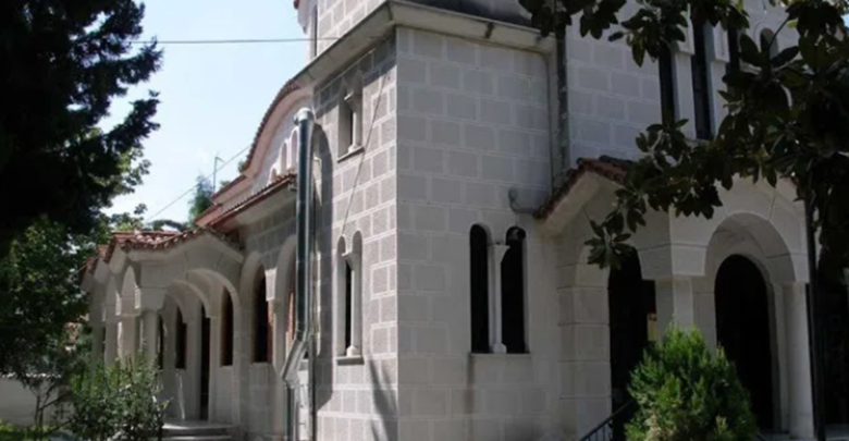 Συγκέντρωσαν 800 ευρώ για τα έξοδα της κηδείας άπορου ενορίτη τους