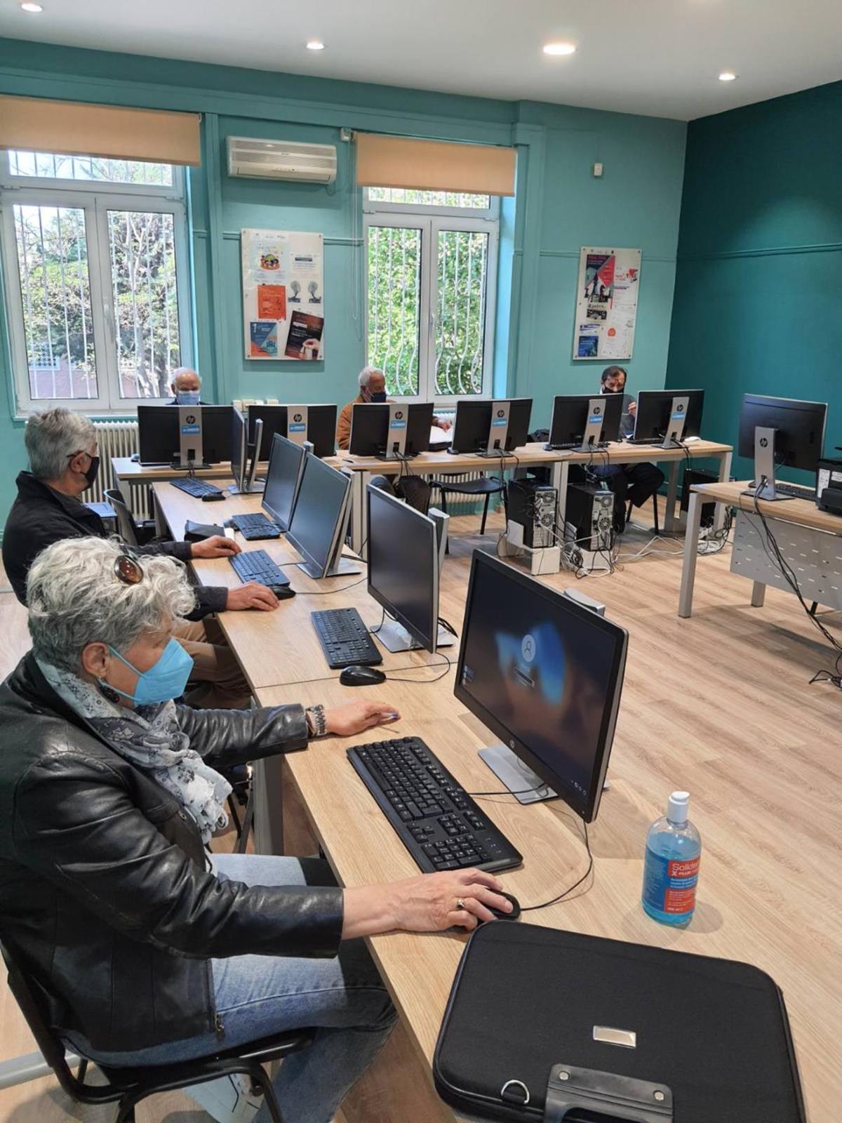 Νέος κύκλος του προγράμματος εκμάθησης Η/Υ για άτομα της τρίτης ηλικίας