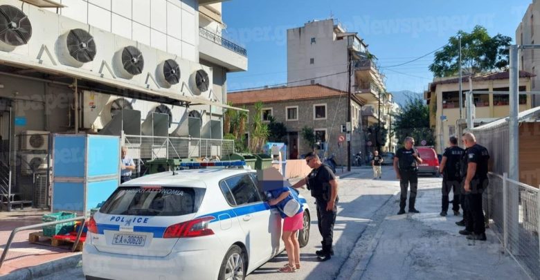 Βόλος: Σε αμόκ η 48χρονη «τραγουδίστρια» – Έμπαινε σε καταστήματα και πετούσε πράγματα (φωτό)