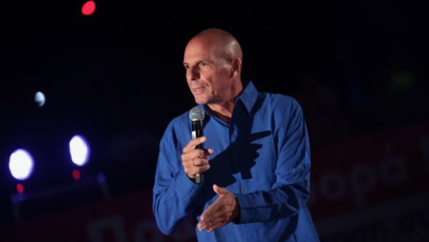 Βαρουφάκης: «Η ρήξη είναι η απάντηση στην κρίση»