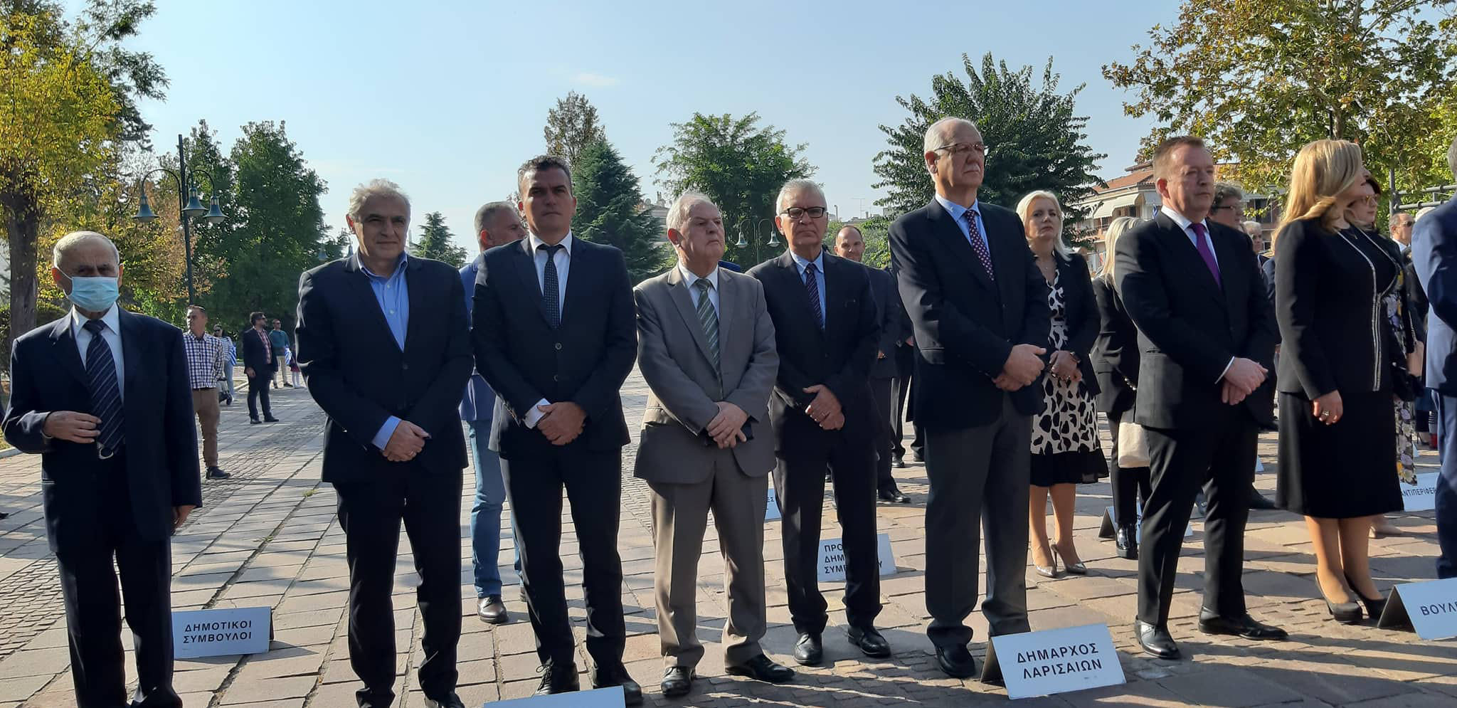 Λάρισα: Δείτε στιγμιότυπα από την επιμνημόσυνη δέηση στο Ηρώο Φρουρίου