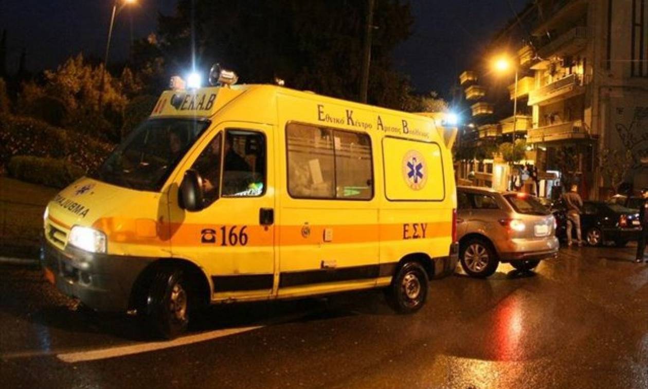 Τροχαίο στη Λάρισα: Αυτοκίνητο έπεσε πάνω σε δέντρο