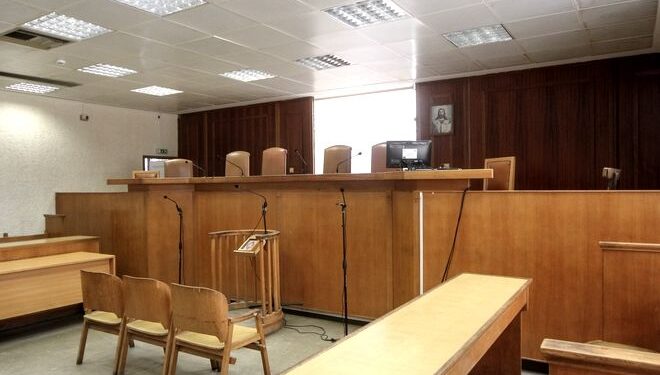 Λάρισα: Καταδικάστηκε κουνιάδα επιχειρηματία για κλοπή 4.600 λιρών του!