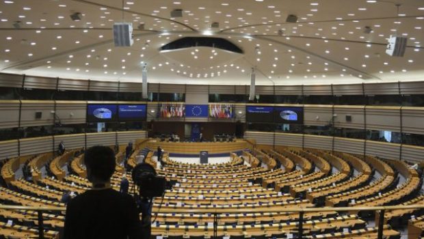 ΚΚΕ: Το ψήφισμα του ευρωκοινοβουλίου ξεπλένει τα λόμπι, τις ΜΚΟ και τα συμφέροντα του κεφαλαίου