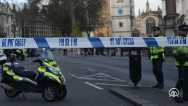 Βρετανία: Συνελήφθη ένοπλος άνδρας που είχε στην κατοχή του έναν «ύποπτο» μηχανισμό