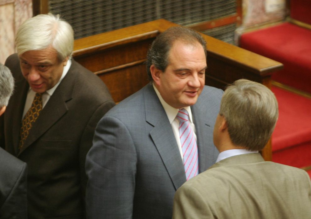 ΒΟΥΛΗ ΣΥΖΗΤΗΣΗ ΓΙΑ ΤΟ ΝΟΜΟΣΧΕΔΙΟ ΠΕΡΙ ΒΑΣΙΚΟΥ ΜΕΤΟΧΟΥ ΑΠΟΧΩΡΗΣΗ ΤΩΝ ΒΟΥΛΕΥΤΩΝ ΤΟΥ ΠΑΣΟΚ ΒΟΥΛΗ ΣΥΖΗΤΗΣΗ ΓΙΑ ΤΟ ΝΟΜΟΣΧΕΔΙΟ ΠΕΡΙ ΒΑΣΙΚΟΥ ΜΕΤΟΧΟΥ ΑΠΟΧΩΡΗΣΗ ΤΩΝ ΒΟΥΛΕΥΤΩΝ ΤΟΥ ΠΑΣΟΚ