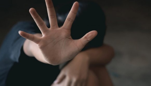 Βιασμός 4χρονου: «Το παιδί δεν άφηνε με τίποτα να το ακουμπήσουν» – Όσα είπε ο δικηγόρος της μητέρας του παιδιού