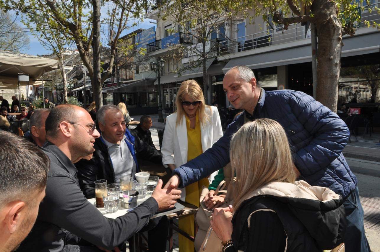 Περιοδεία Χρήστου Καπετάνου στην Λαική Αγορά της Ελασσόνας: «Να δώσουμε στην πόλη την προσοχή που της αξίζει»