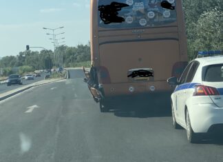 ΛΑΡΙΣΑ ΤΡΑΥΜΑΤΙΣΤΗΚΕ ΟΔΗΓΟΣ ΜΗΧΑΝΗΣ ΣΕ ΣΥΓΚΡΟΥΣΗ ΜΕ ΛΕΩΦΟΡΕΙΟ (ΦΩΤΟ)