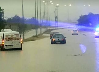 Η κακοκαιρία “χτυπά” τα παράλια της Λάρισας – Εκκενώθηκαν κατασκηνώσεις (ΦΩΤΟ)