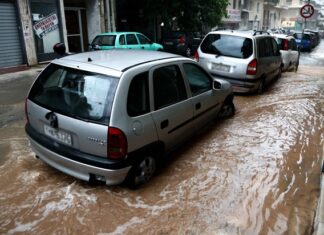 Λάρισα: Πού έχει διακοπεί η κυκλοφορία των οχημάτων