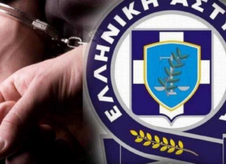 Λάρισα: Έκανε πλιάτσικο από πλημμυρισμένη επιχείρηση και τον τσάκωσαν με τα κλοπιμαία