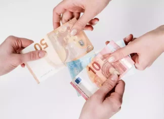 «Δώρο Χριστουγέννων» 150 ευρώ – Ποιοι θα το λάβουν