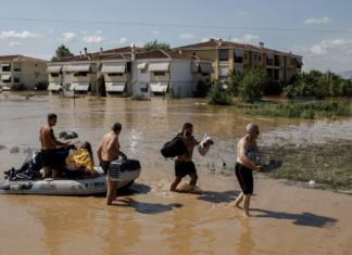 Οι πλημμύρες δημιούργησαν νέα κοίτη του Πηνειού στη Λάρισα