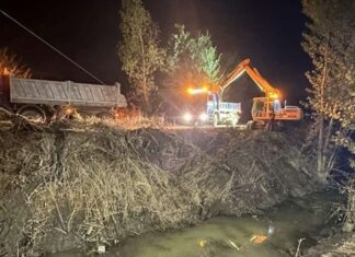 Στη Λάρισα ο Κικίλιας-Συνεχίστηκαν και τη νύχτα οι εργασίες καθαρισμού και αποκατάστασης