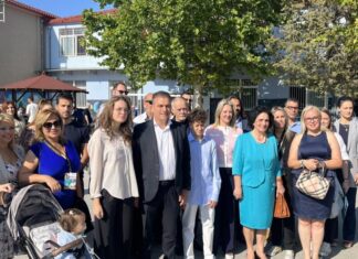 Ψήφισε ο Θανάσης Μαμάκος: “Όλοι μαζί να κάνουμε τη Λάρισα σπουδαία ξανά!” (Φώτο)