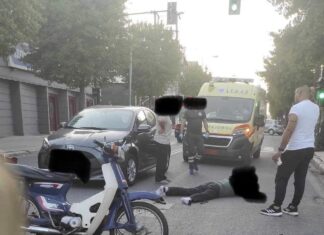 Τροχαίο λίγο πριν κλείσουν οι κάλπες στη Λάρισα – Σύγκρουση ΙΧ με μηχανή (ΦΩΤΟ)