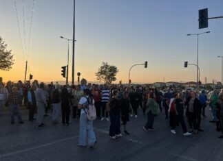 Διαμαρτυρία με αποκλεισμό της Εθνικής Οδού Λάρισας – Ιωαννίνων από πλημμυροπαθείς