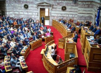 Στη Βουλή οι πλημμύρες στη Θεσσαλία και η τραγωδία στα Τέμπη – Ενημέρωση από Μητσοτάκη