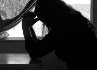 Λαρισαία πιάστηκε κορόιδο από απατεώνες: Της «ρούφηξαν» 2.500 ευρώ αφού την πήγαν στο ΑΤΜ