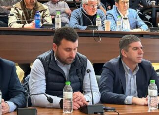 Ο Θανάσης Παιδής στην ευρεία σύσκεψη που πραγματοποιήθηκε στην Καρδίτσα για την ανασυγκρότηση της Θεσσαλίας
