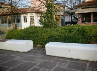 Πόσο λέτε να στοίχισε η εν λόγω «παρέμβαση βελτίωσης δημοσίου χώρου» στο Δήμο Λαρισαίων; (ΦΩΤΟ)