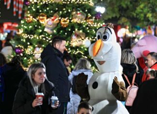 Τελευταίο σαββατοκύριακο στο Santa’s Park της Mikel Coffee Company (περιοχή ΟΣΕ)