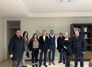 Το ‘’ΑΓΑΠΑΜΕ ΛΑΡΙΣΑ’’ στον Περιφερειάρχη Θεσσαλίας