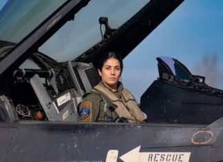 Η πρώτη γυναίκα πιλότος F-16 στην Ελλάδα που μας κάνει περήφανους