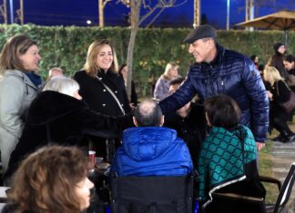 Με τους υπαλλήλους της Περιφέρειας Θεσσαλίας ο Κουρέτας και τα Θεοφάνια (ΦΩΤΟ)