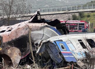 Τέμπη: Τον πλήρη ιατρικό φάκελο του μηχανοδηγού της αμαξοστοιχίας ζητά από τη ΡΑΣ η εξεταστική